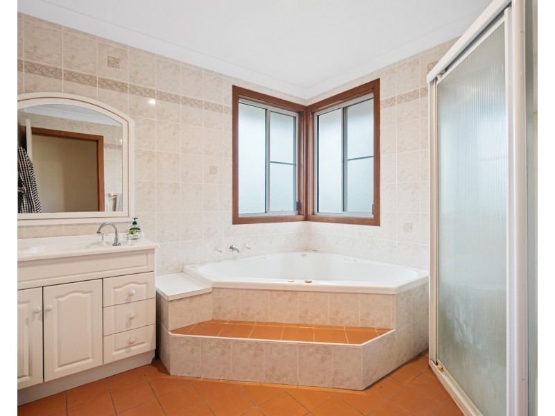 4 Hayter Close, Kariong NSW 2250