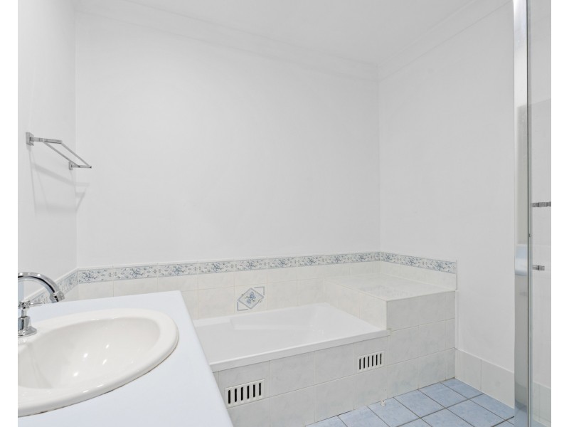20 Pollock Avenue, Kariong NSW 2250