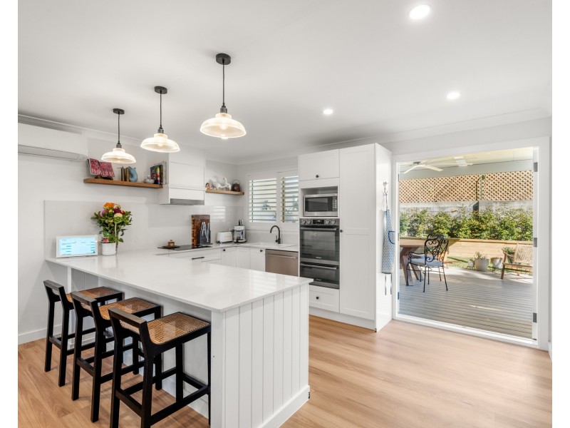 20 Berrys Head Road, Wyoming NSW 2250