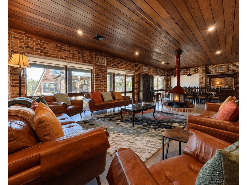 25 Kelynack Road, Mangrove Mountain NSW 2250