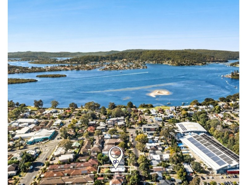 13 Terry Avenue, Woy Woy NSW 2256