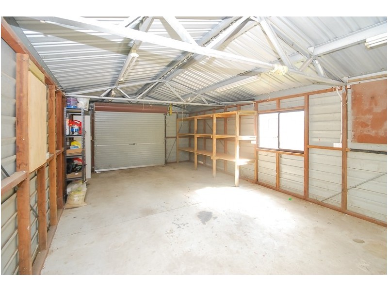 6  Gurrigal St, Kincumber NSW 2251