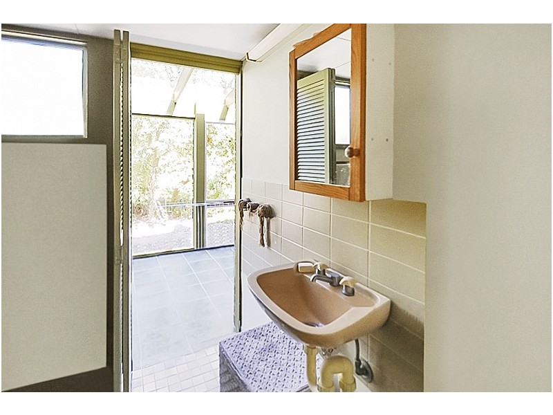 27 Ocean Drive, Macmasters Beach NSW 2251