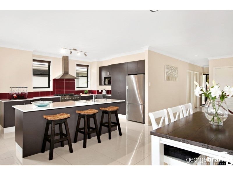 6 Figtree Bay Dr, Kincumber NSW 2251