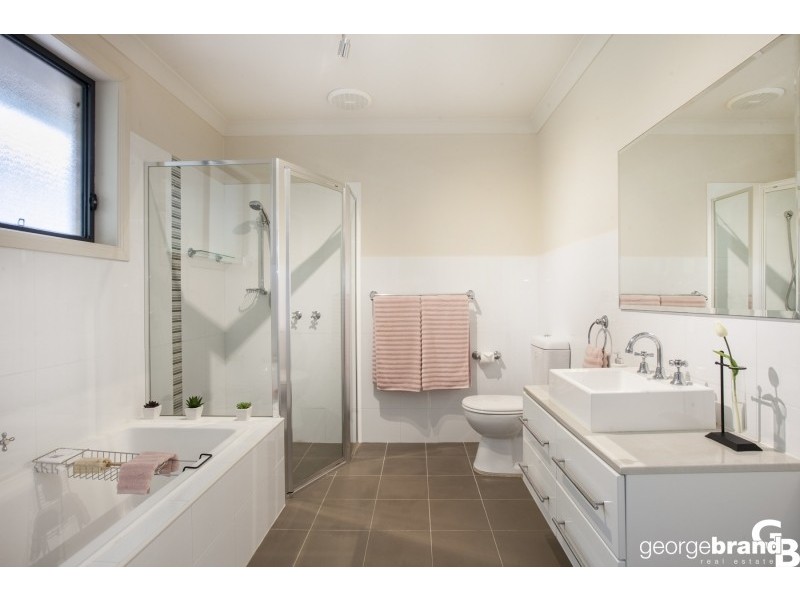 6 Figtree Bay Dr, Kincumber NSW 2251