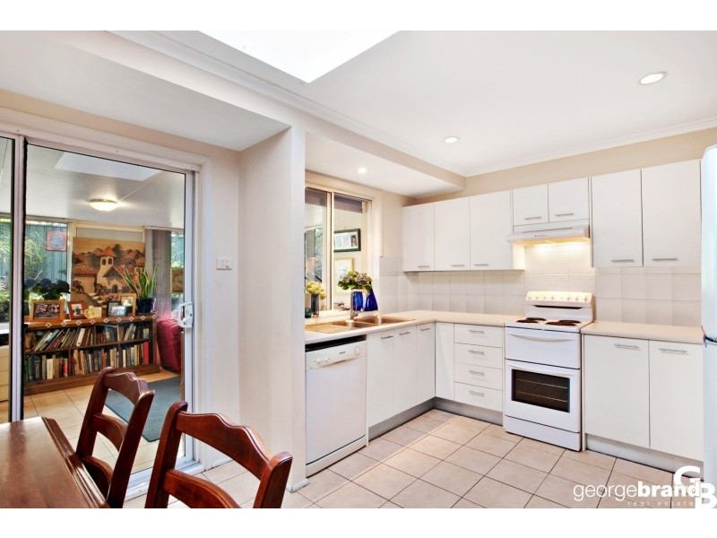 27 Cameron Cr, Kincumber NSW 2251
