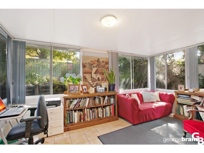 27 Cameron Cr, Kincumber NSW 2251