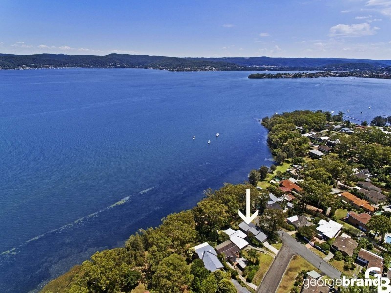 1 Pixie Avenue, Green Point NSW 2251