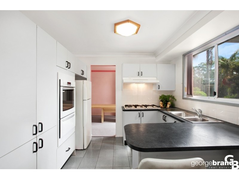 5 Letitia Cl, Green Point NSW 2251