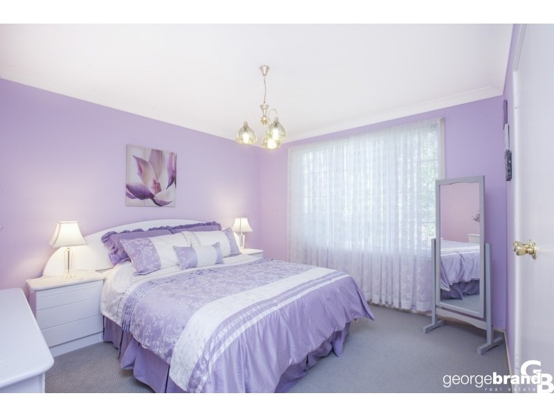 5 Letitia Cl, Green Point NSW 2251