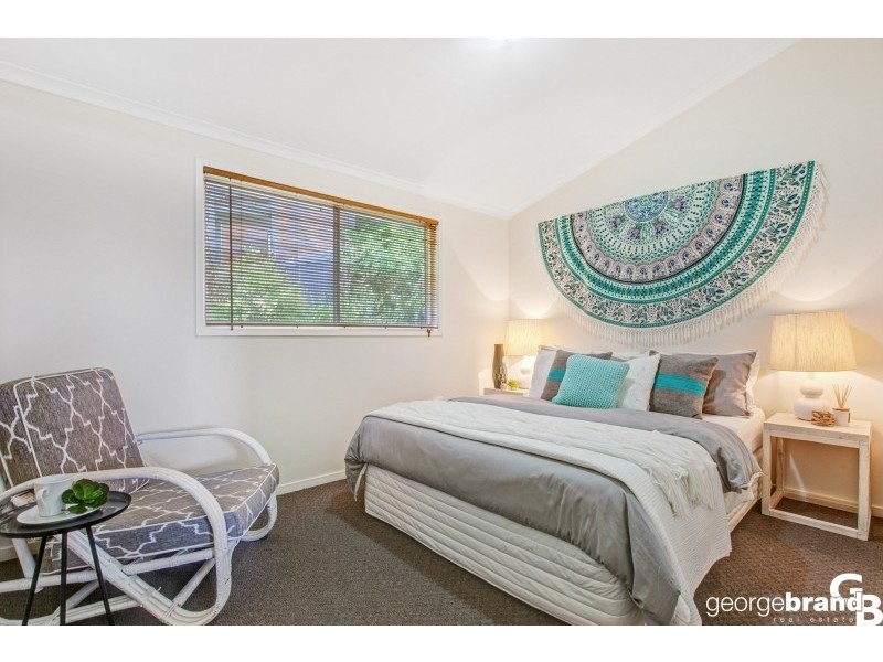 2 Leonie Pde, Green Point NSW 2251