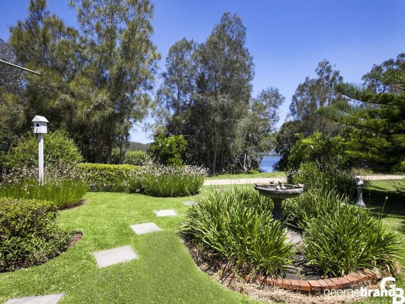 4 Karuah Ave, Kincumber NSW 2251