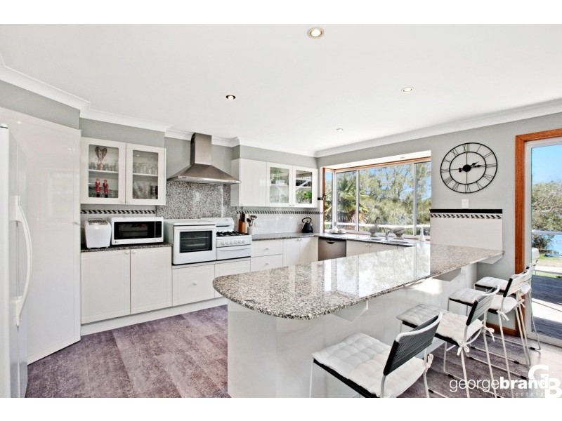 4 Karuah Ave, Kincumber NSW 2251