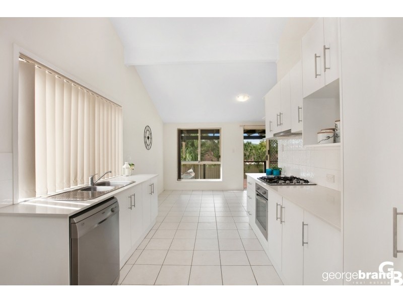25 James Sea Drive, Green Point NSW 2251