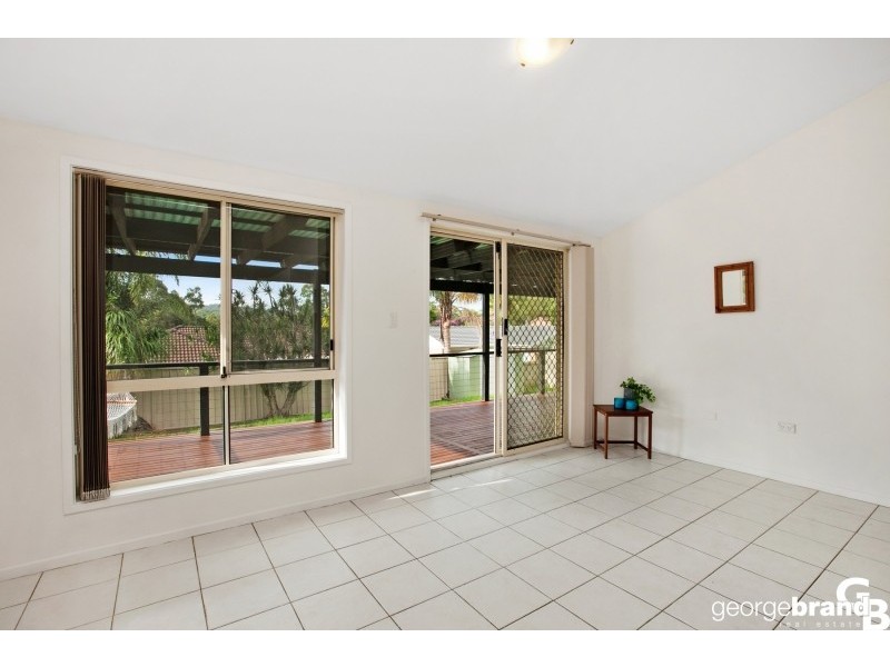 25 James Sea Drive, Green Point NSW 2251