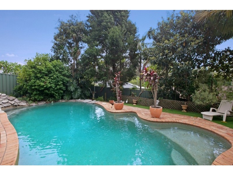 5 Letitia Close, Green Point NSW 2251