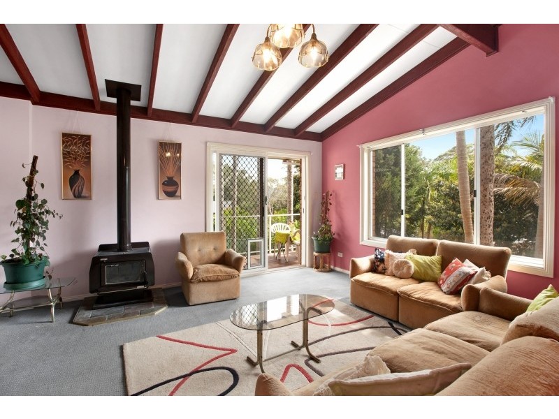 5 Letitia Close, Green Point NSW 2251
