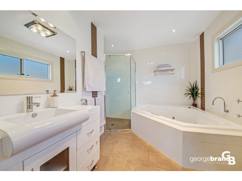 12 Ladera Dr, Copacabana NSW 2251