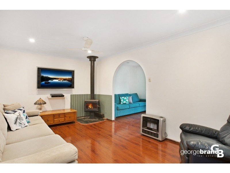 27 Greenfield Rd, Empire Bay NSW 2257