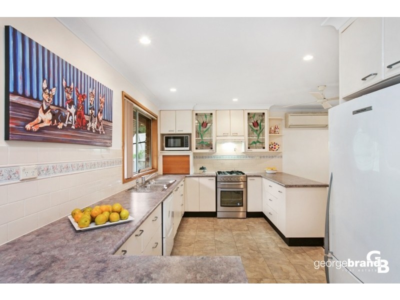 27 Greenfield Rd, Empire Bay NSW 2257