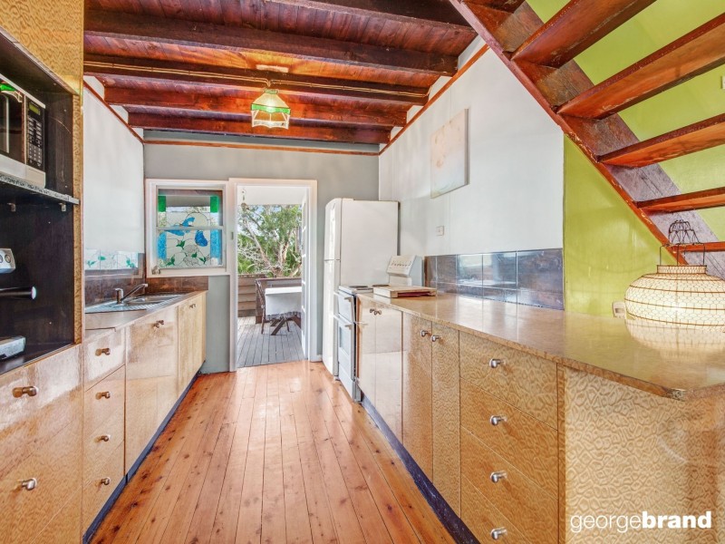 18 Oberton St, Kincumber NSW 2251
