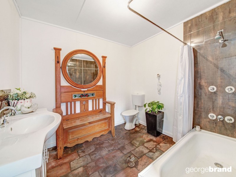 18 Oberton St, Kincumber NSW 2251