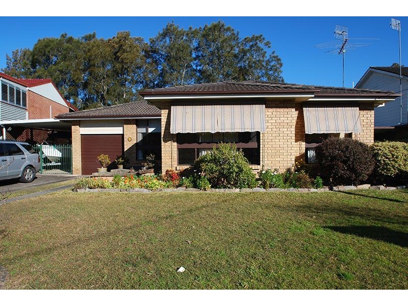 8 Warrana Road, Kincumber NSW 2251