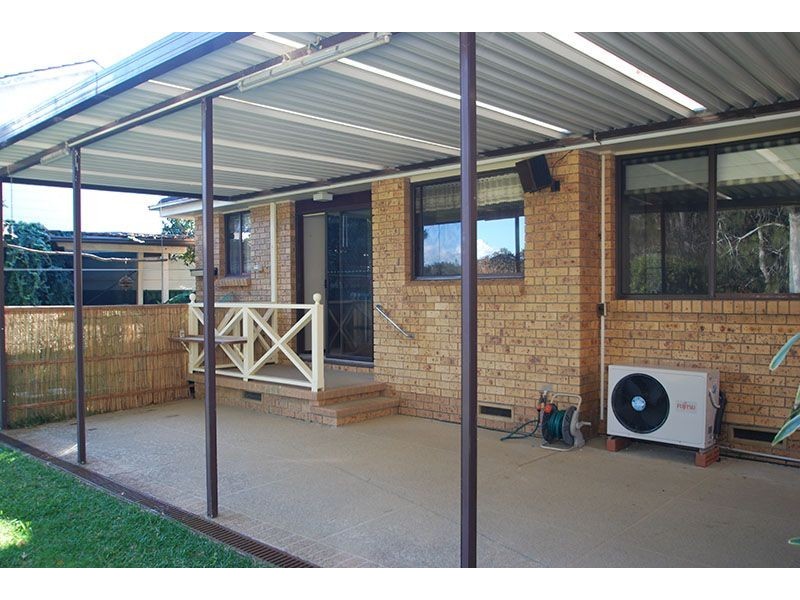8 Warrana Road, Kincumber NSW 2251