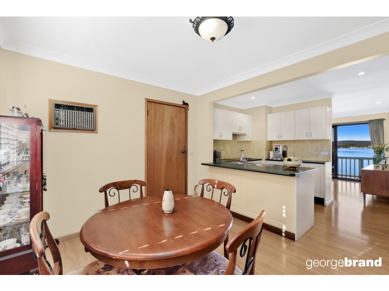 60 Henderson Rd, Saratoga NSW 2251