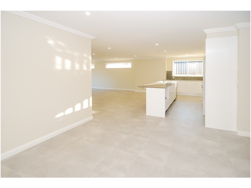 10 Arakoon Street, Kincumber NSW 2251