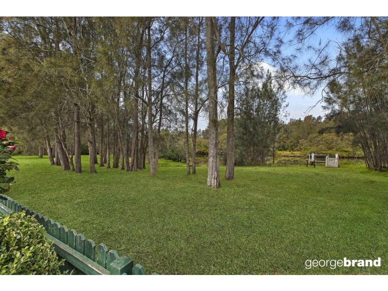 8 Warrana Rd, Kincumber NSW 2251