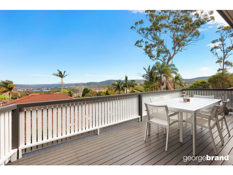 8 Cooper Rd, Green Point NSW 2251