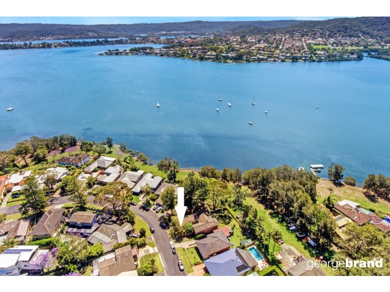 18 Asca Drive, Green Point NSW 2251