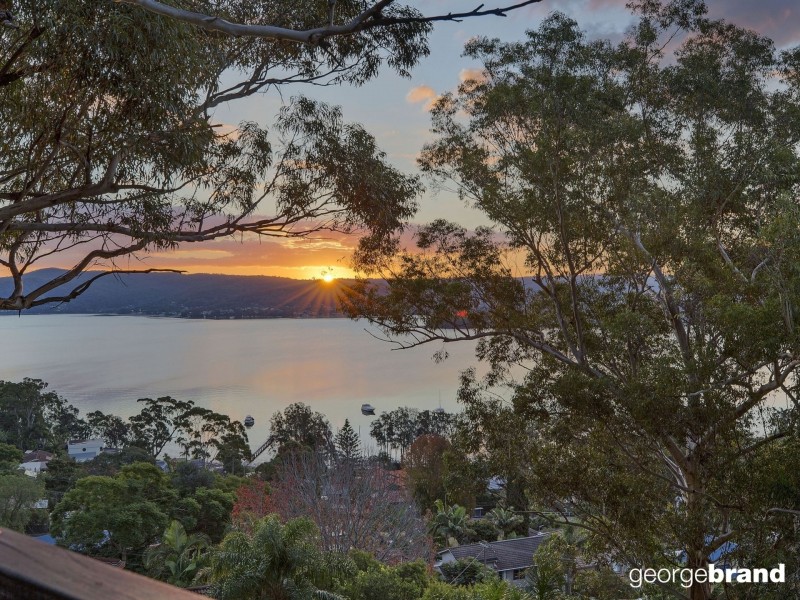 21  Marilyn Pde, Green Point NSW 2251