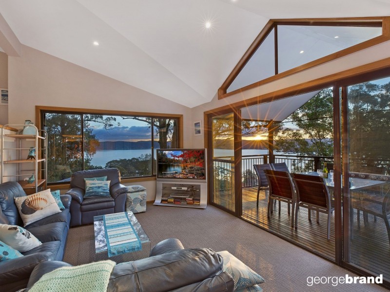 21  Marilyn Pde, Green Point NSW 2251