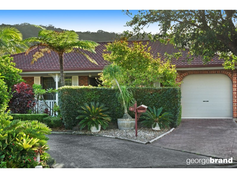 8 John Howe Place, Point Clare NSW 2250