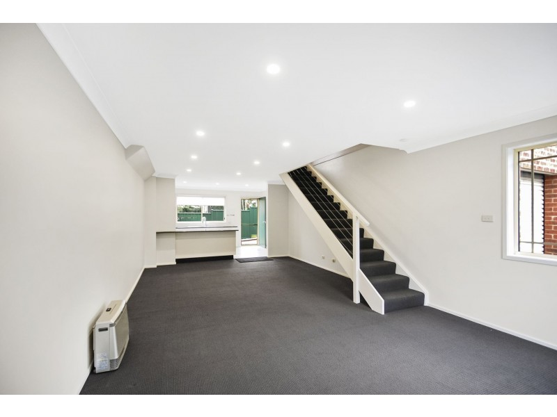 11/166 Avoca Drive, Kincumber NSW 2251