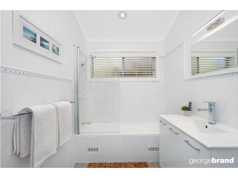 87 Del Monte Place, Copacabana NSW 2251