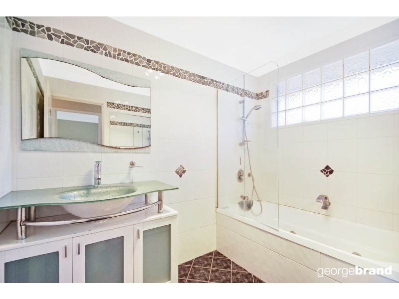 200 Avoca Drive, Green Point NSW 2251