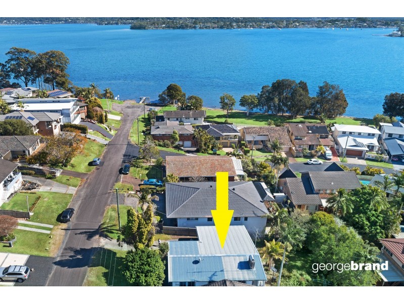 11 Orana Street, Green Point NSW 2251