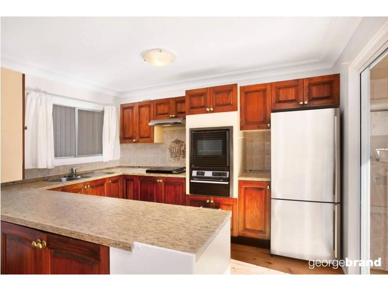 11 Orana Street, Green Point NSW 2251