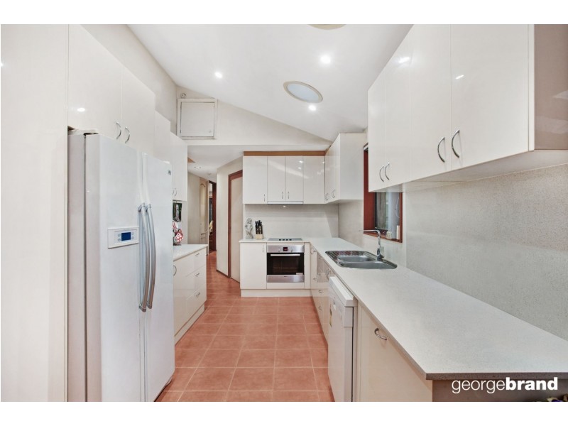 8 Tilba Street, Kincumber NSW 2251