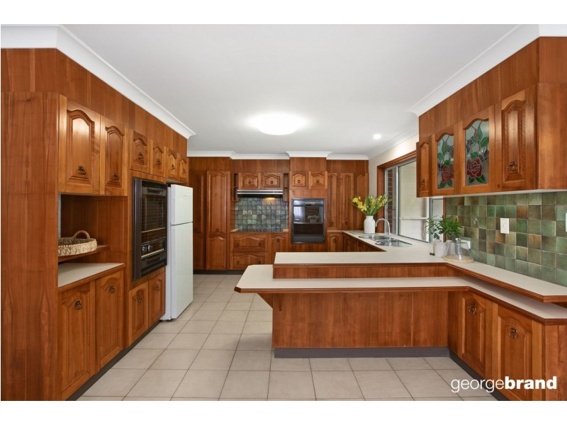 12 Sunny Waters Road, Kincumber NSW 2251