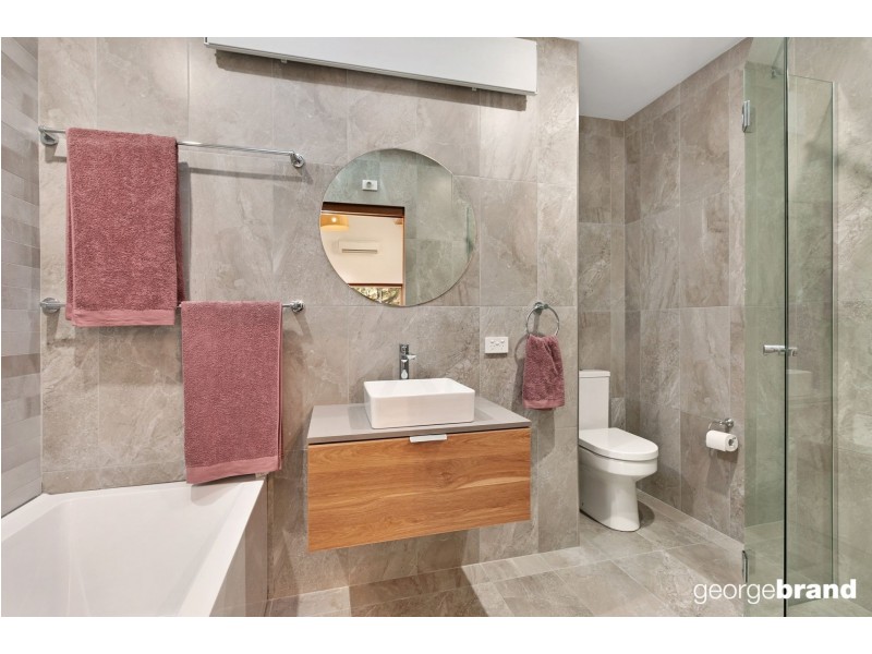 21 Woorara Parade, Green Point NSW 2251