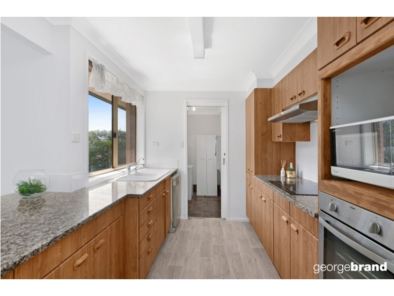 16 Greenlee Street, Green Point NSW 2251