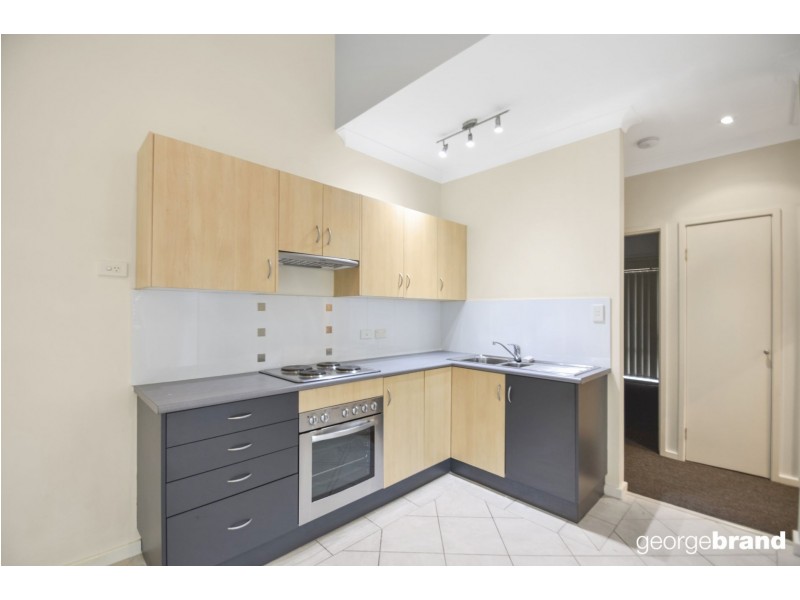 1/2 Koolkuna Close, Kincumber NSW 2251