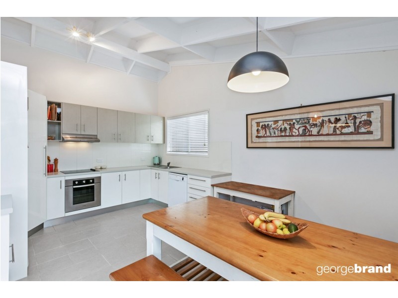 64 Copacabana Drive, Copacabana NSW 2251