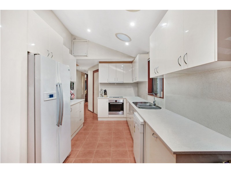 8  Tilba Street, Kincumber NSW 2251