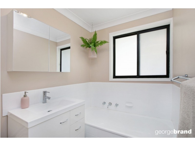 7 Samantha Crescent, Kincumber NSW 2251