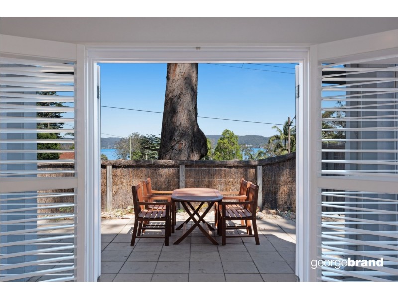 282 Avoca Drive, Green Point NSW 2251